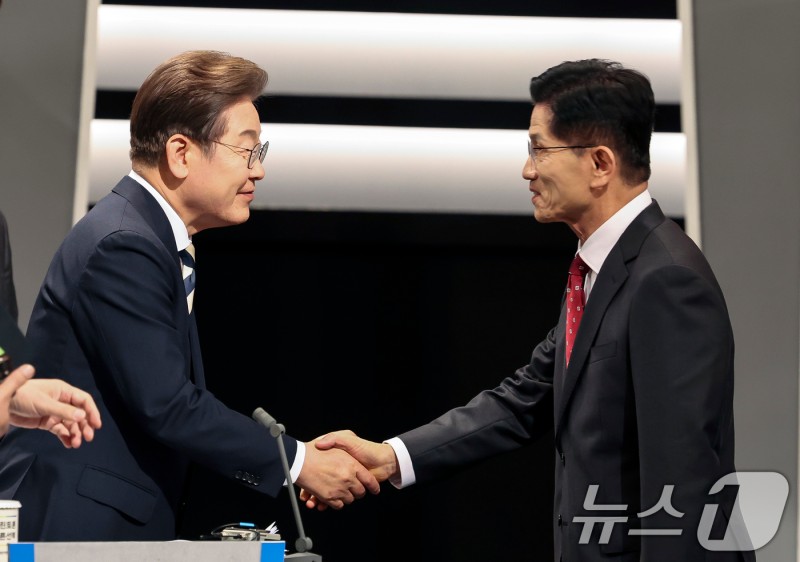 "공급 확대" 약속한 <b>대선후</b>보들…가구·건자재 업계도 '기대감'