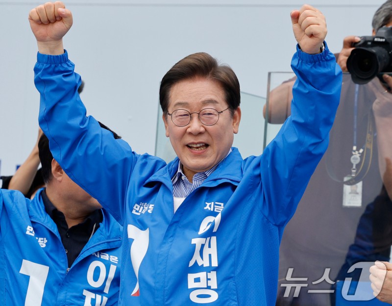 [뉴스1 PICK]이재명은 여의도·<b>김문수</b>는 광화문 '대선 피날레 <b>유세</b>'