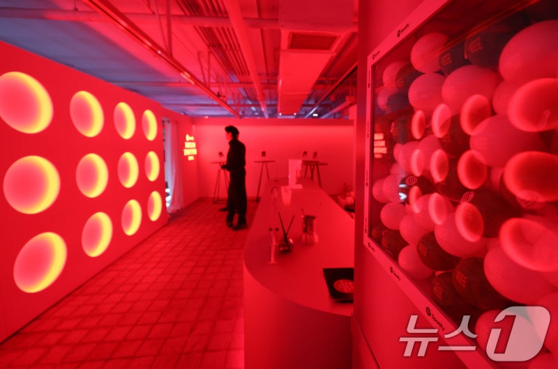 재단장 마친 <b>여의도 지하벙커</b>