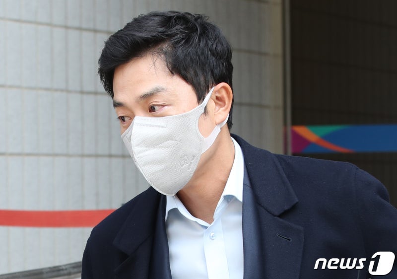 법원, '<b>코인 상장 청탁</b> 징역형' 성유리 남편 <b>안성현</b> 보석 인용