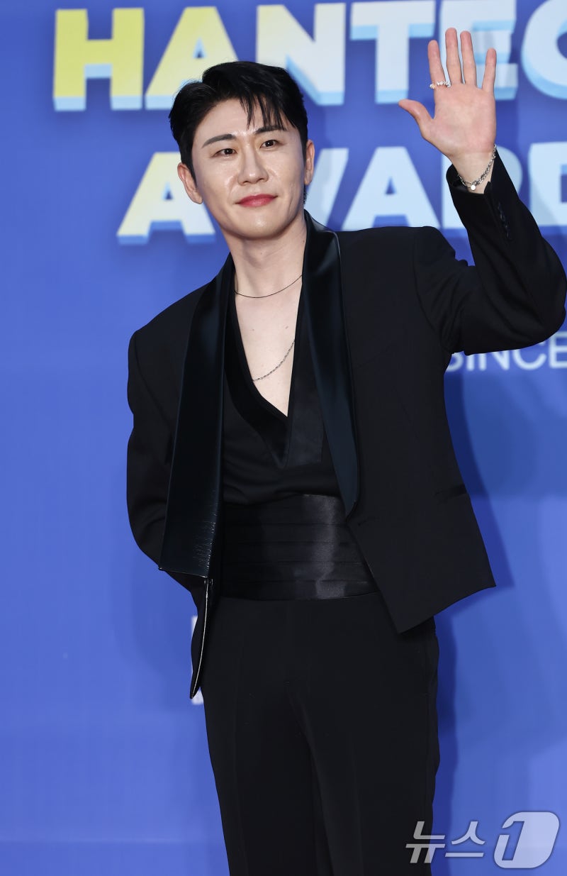 "가수 <b>영탁</b> 150억 요구" 예천양조 대표 대법 선고…2심 집행유예