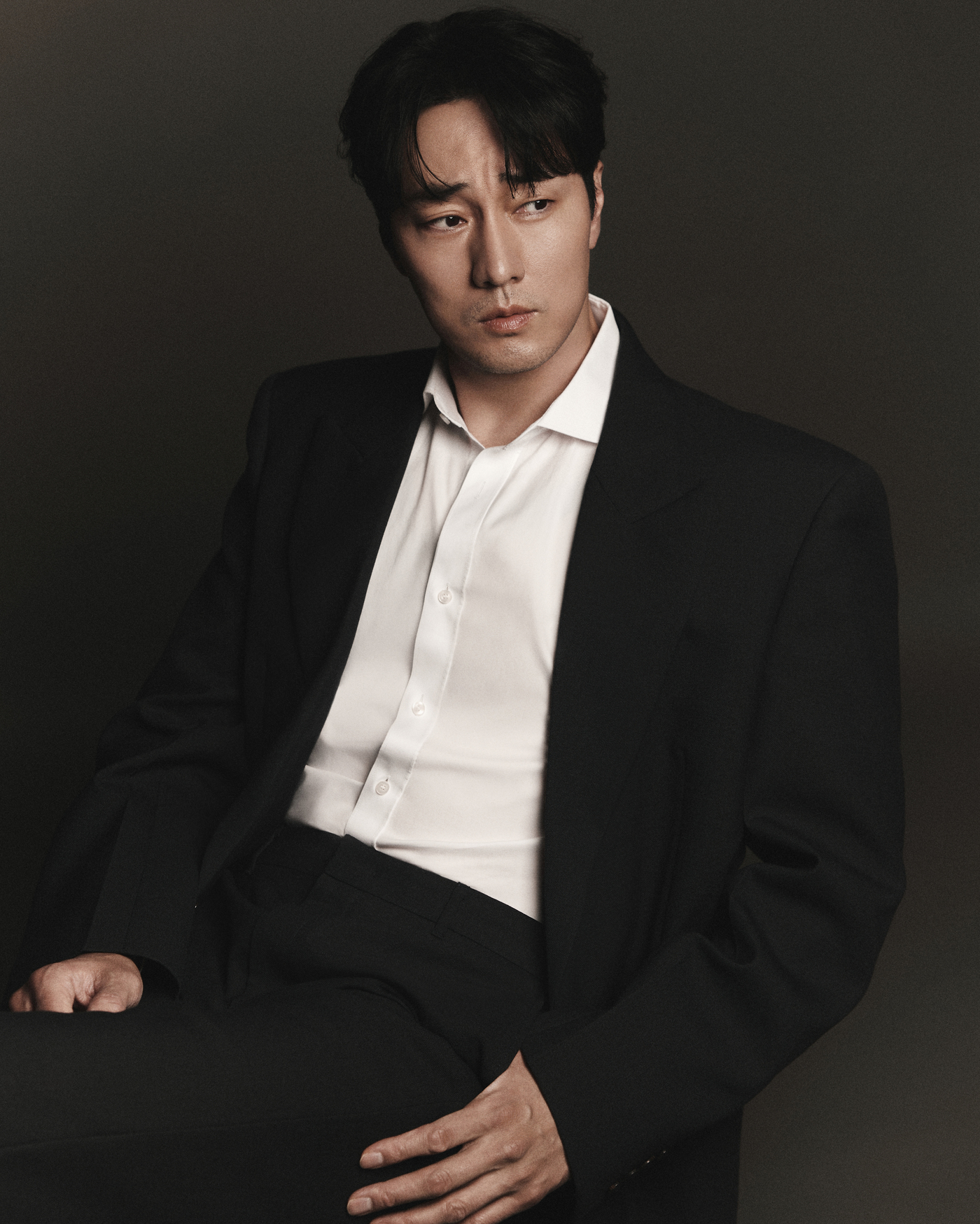 <b>소지섭</b> "'<b>광장</b>' 본 아내 조은정 반응? 고생한 걸 먼저 봐줘" [N인터뷰]