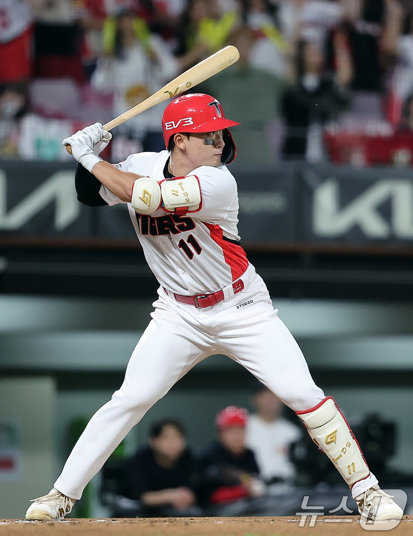 <b>KIA</b>, <b>윤도현</b>도 부상 이탈…손가락 <b>골절</b> 4주간 재활