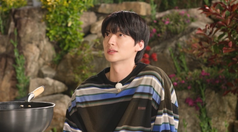 <b>안재현</b> "아무것도 못 할 것 같던 시기, 정말 많이 울었다"
