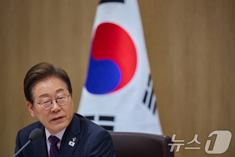 李, G7 참석차 16일 출국…"한미·<b>한일</b> 정상회담 조율중"(종합)