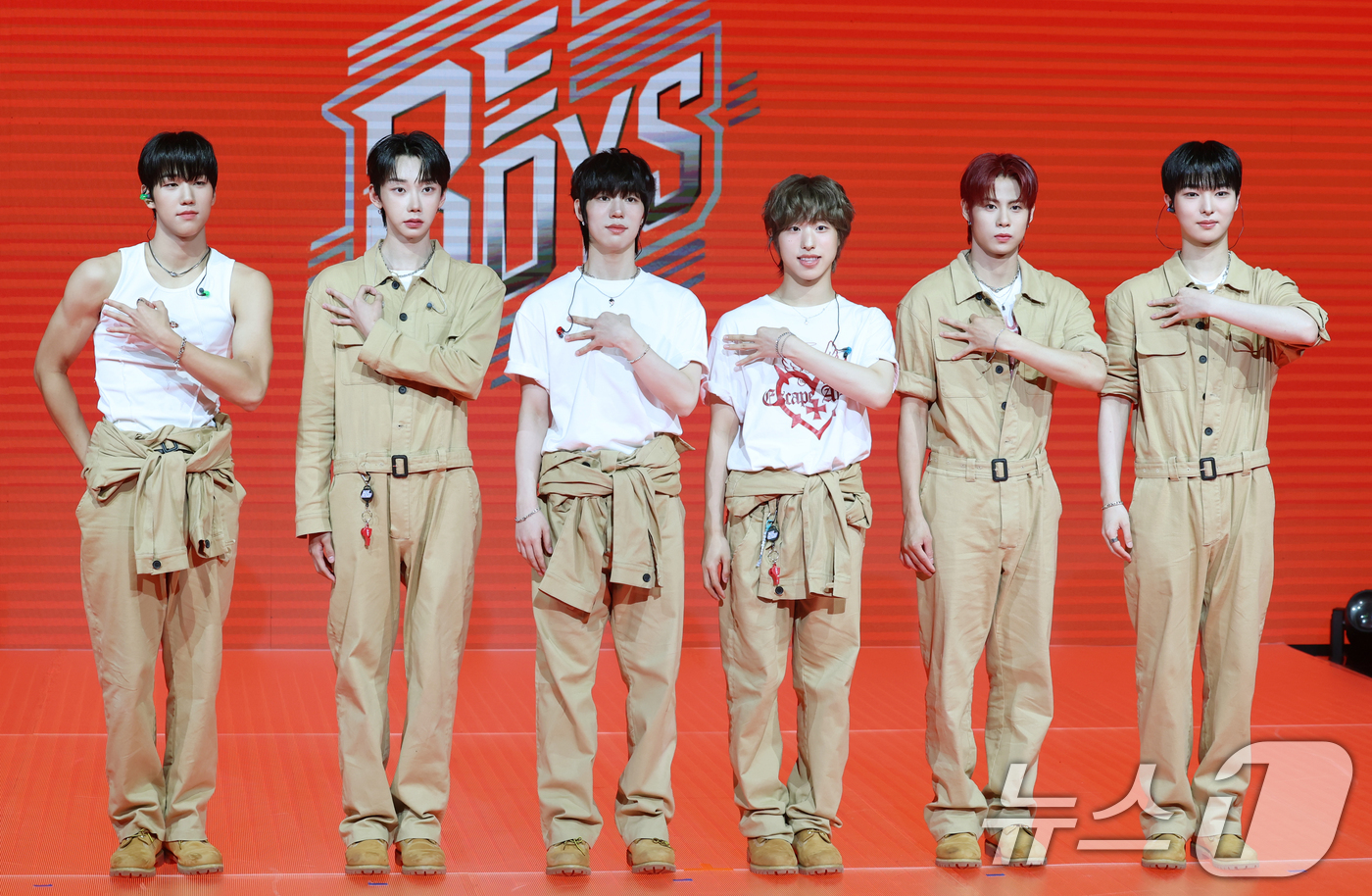 <b>비보이즈</b>, 꿈 같은 <b>데뷔</b>
