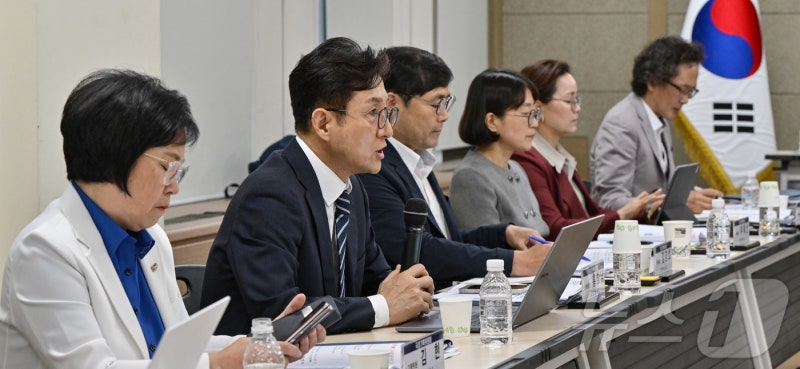 국정기획위, '질타'로 시작한 <b>방통위 업무보고</b>도 <b>중단</b>(종합)