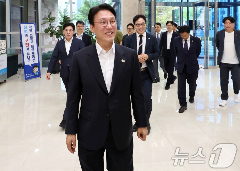 "<b>주진우 법무장관 추천</b>" 조국당 의견에…김민석 "국민검증 기회 얻길"