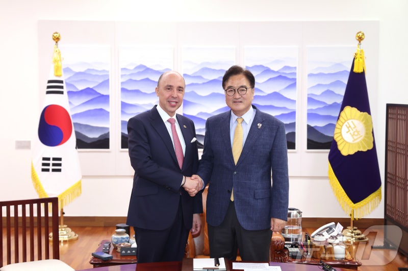 <b>우원식</b> 의장, 주한<b>모로코대사 접견</b>