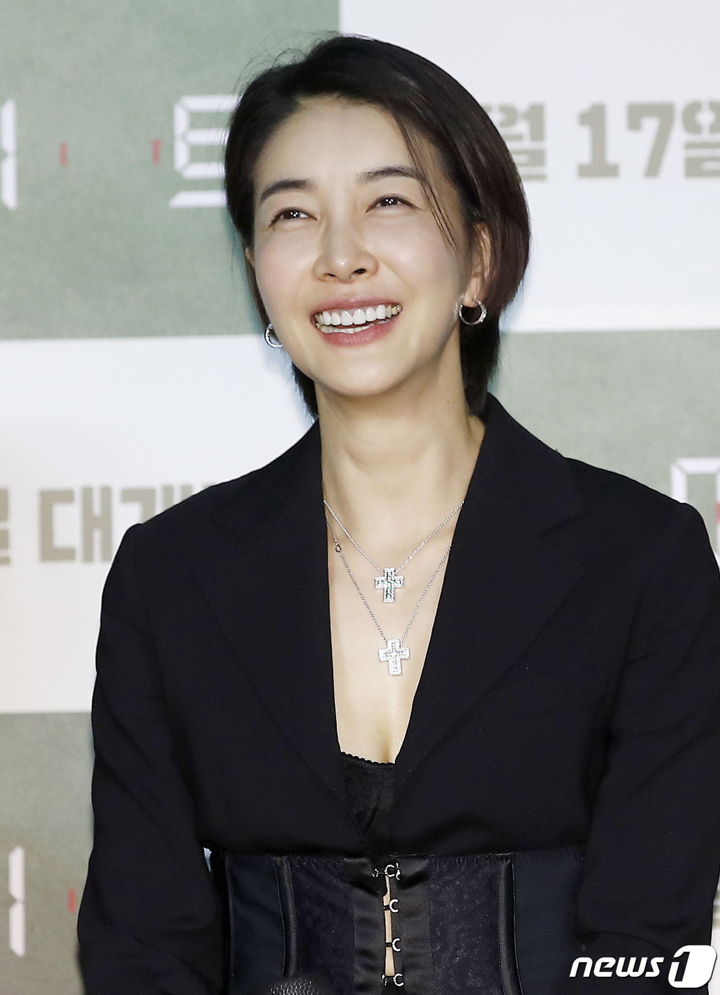 [단독] 진서연 '<b>다음생은없으니까</b>' 합류…<b>김희선</b>·한혜진 호흡