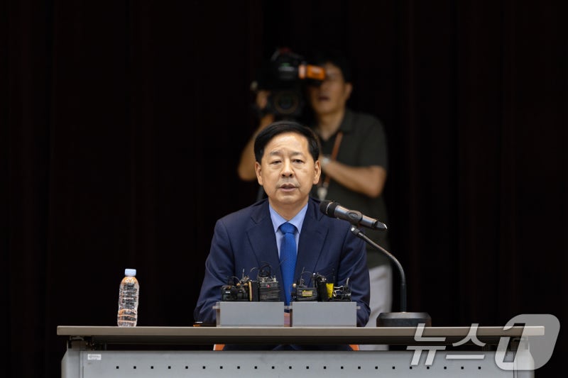 <b>구윤철</b> "'진짜 성장' <b>경제</b>대혁신 추진…주식회사 대한민국 건설"(종합)