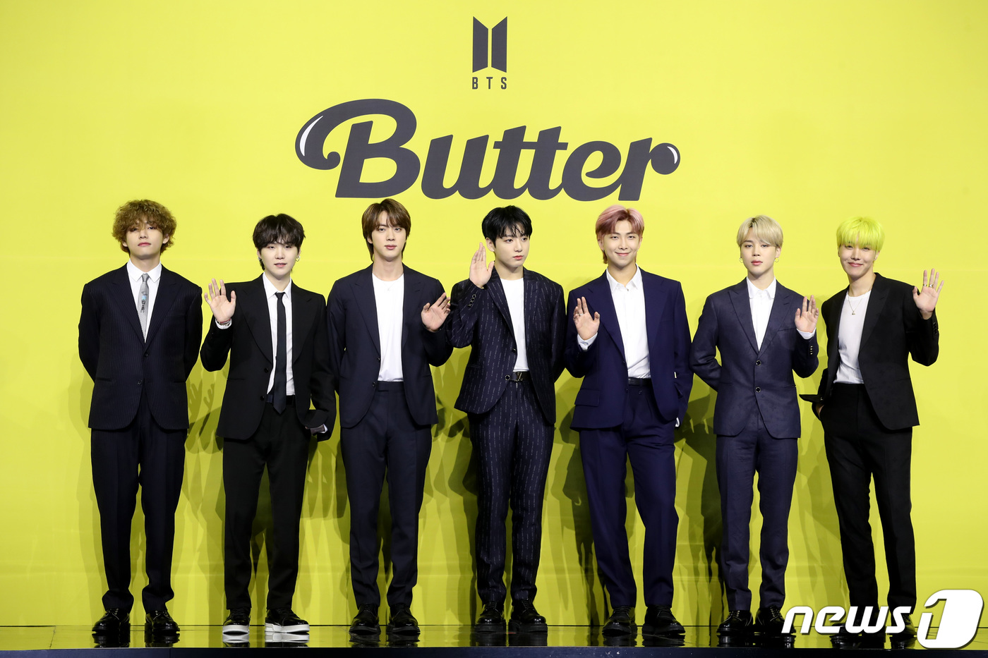 <b>방탄소년단</b>, 내년 봄 <b>완전체 컴백</b> 직접 선언 "어마어마한 앨범 만들 것...