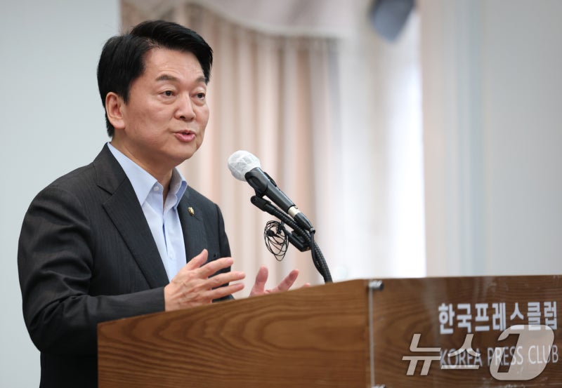 <b>안철수</b> <b>혁신</b>위원장 "코마 상태 <b>국힘</b> 반드시 살릴 것"(종합)