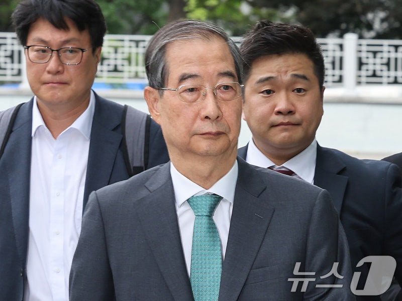 [단독]<b>내란특검</b>, <b>한덕수</b> 출국금지…비상계엄 국무회의 동조 혐의