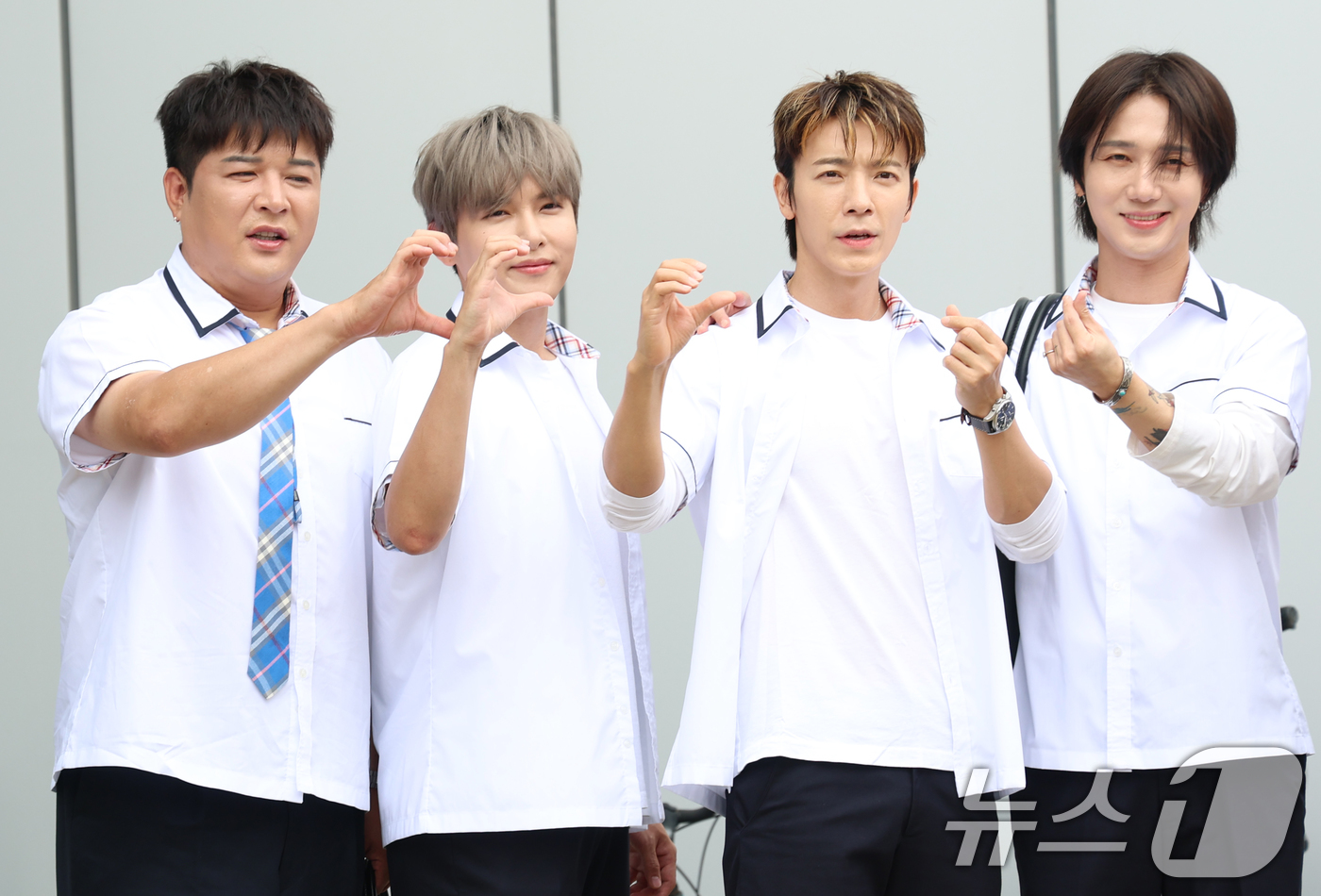 <b>슈퍼주니어</b> '아는 형님' <b>출격</b>