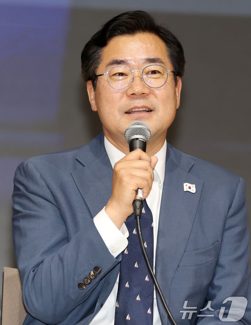 <b>박찬대</b> "李대통령, <b>검찰개혁</b> 방해되는 인사 안 했을 것"