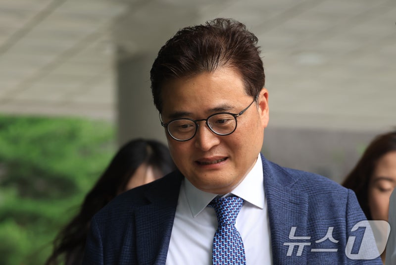 내란특검 <b>박억수</b> <b>특검보</b> <b>출근</b>