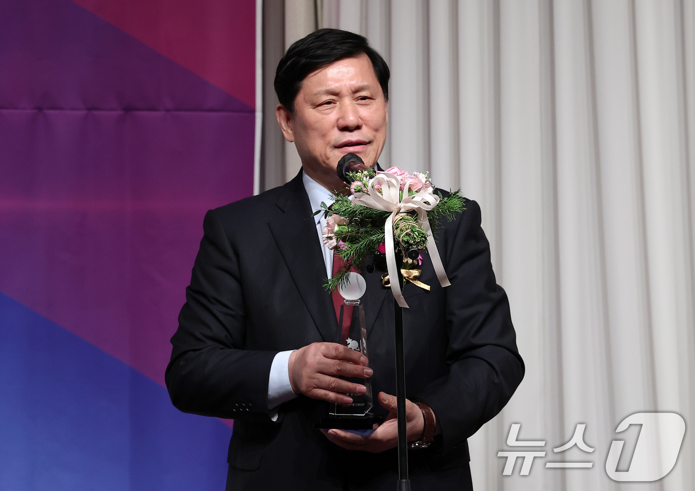 <b>허구연</b> <b>KBO</b> <b>총재</b>, '크보 <b>라이브</b>' 출연…야구팬들과 질의응답 예정