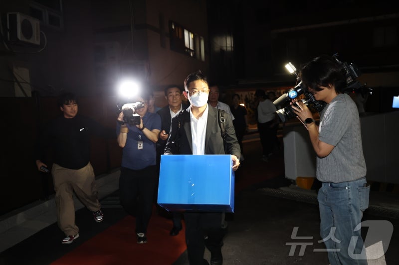 [단독] 특검 조사 앞둔 <b>삼부토건</b> 이일준 회장·정창래 前대표도 출금