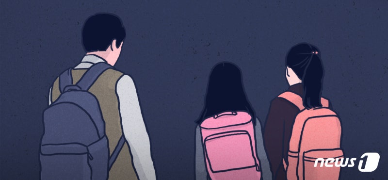 강원 초등학생 <b>성추행</b>한 <b>교사</b> 검찰 송치…학교 대응 구설에
