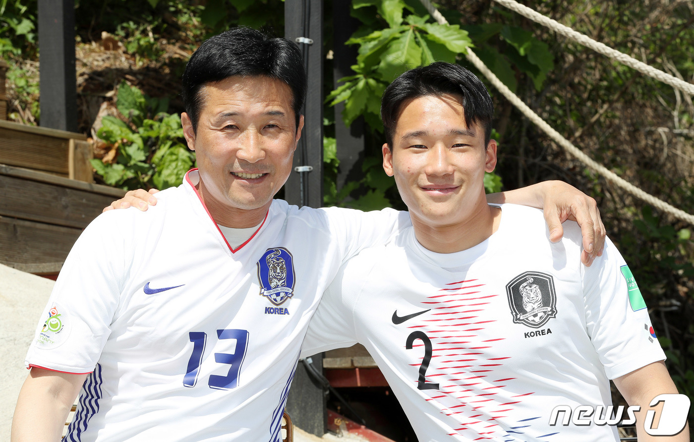 '이을용 아들'에서 <b>축구선수</b> <b>이태석</b>으로…영그는 월드컵의 꿈
