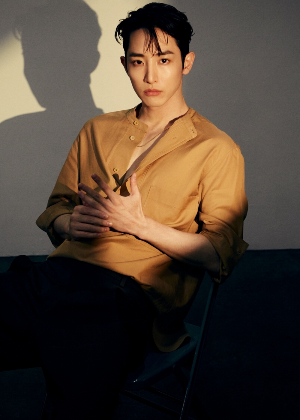 <b>이수혁</b>, <b>사람엔터</b> 전속계약…조진웅 한솥밥