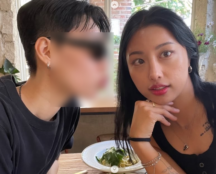 '강철부대W' <b>곽선희</b> 커밍아웃…<b>동성 연인</b>과 럽스타그램 공개