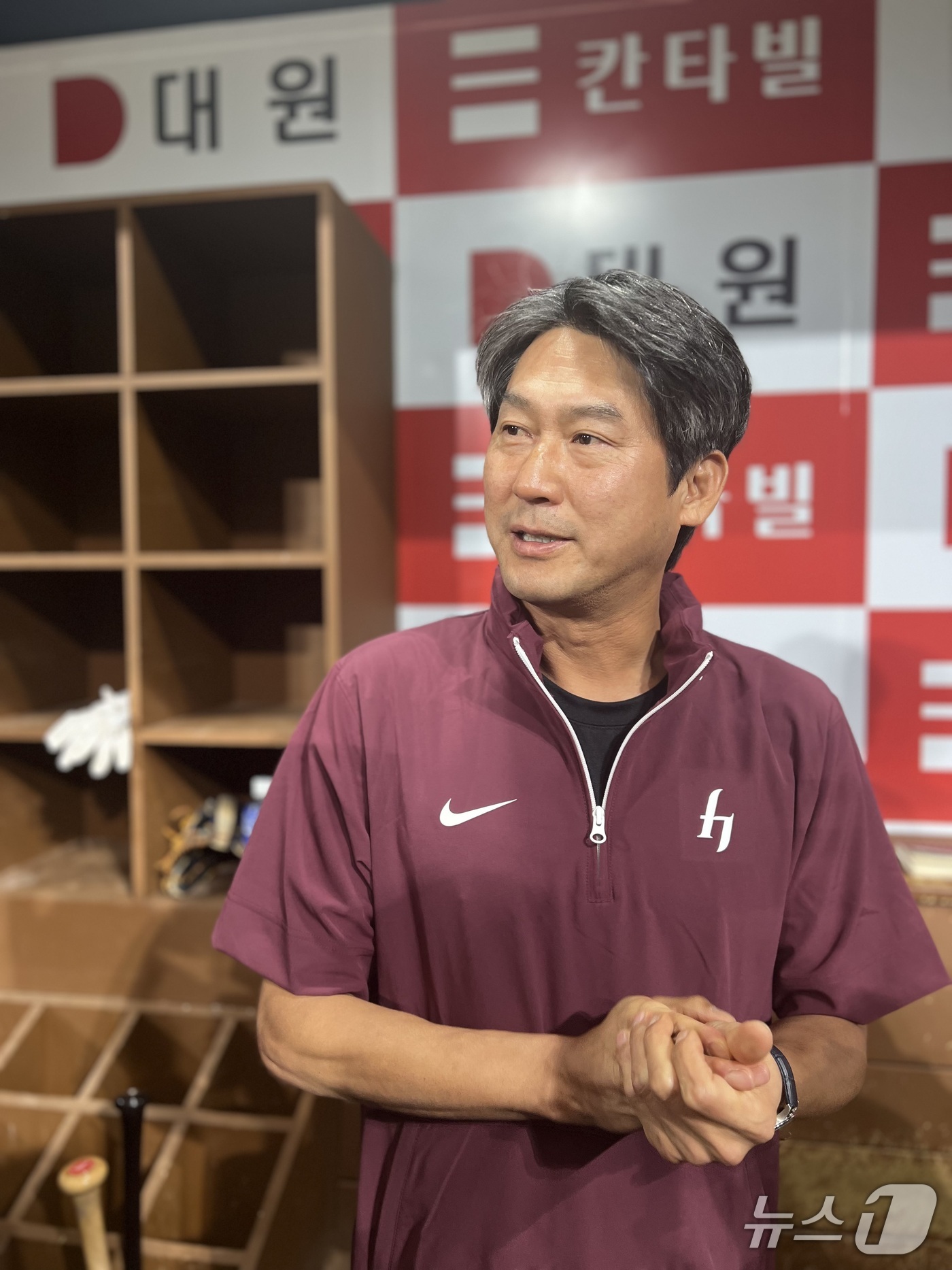 키움 1군 첫 지휘 <b>설종진 감독대행</b> "절실한 마음으로 뛰자"