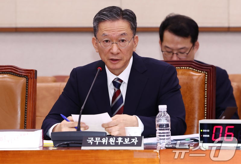 野, <b>정성호</b> <b>청문회</b>서 李 사법리스크 공격…與는 "내란 종식·검찰 개혁...