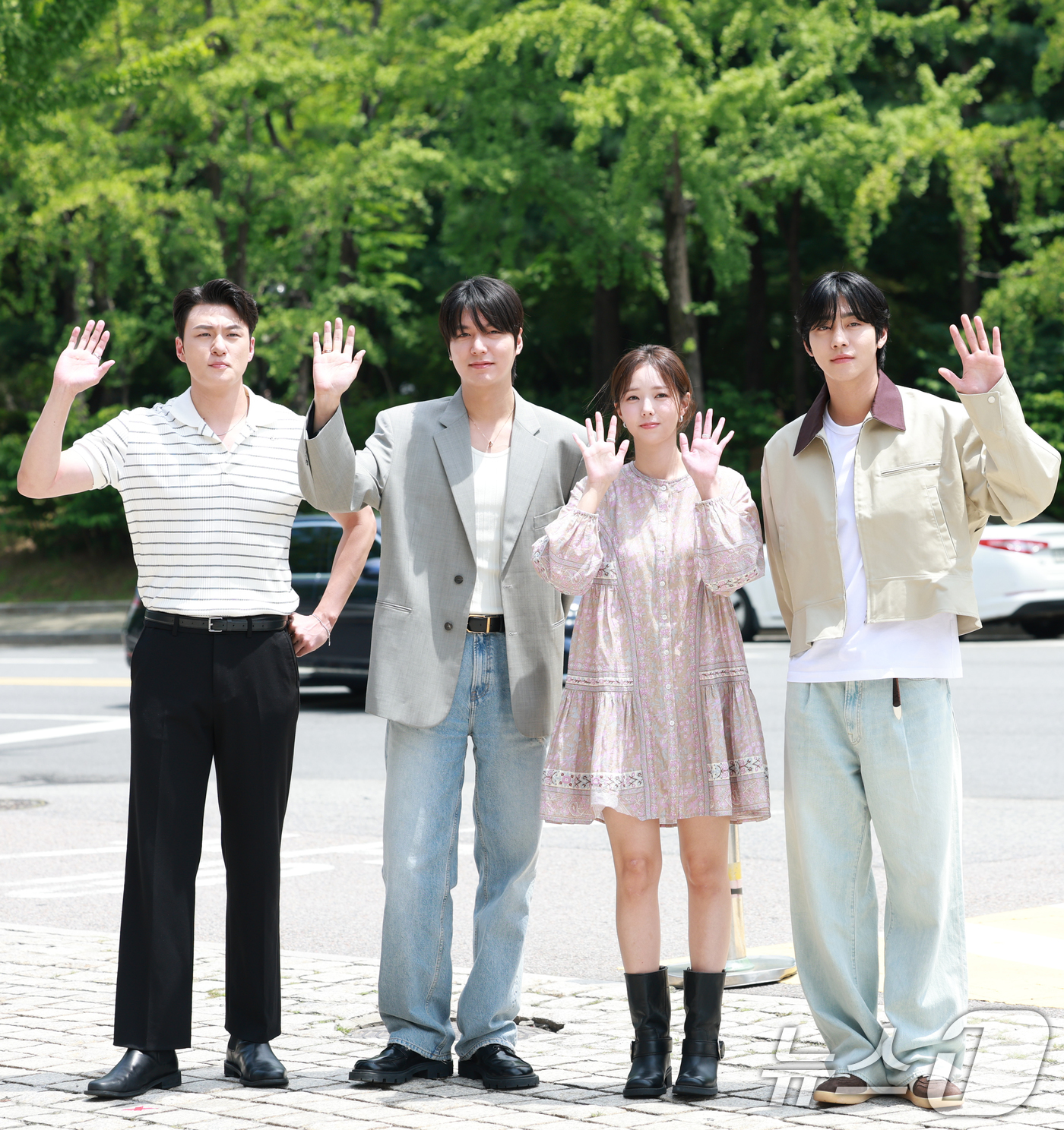 <b>신승호</b>·이민호·채수빈·<b>안효섭</b> '<b>전독시</b>' 주역들의 라디오 나들이