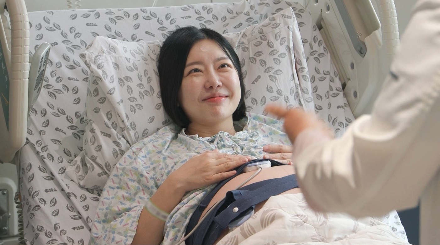 <b>임현태</b>, '고위험 산모' 아내 <b>레이디제인</b> 수술에 "지켜주세요" 오열