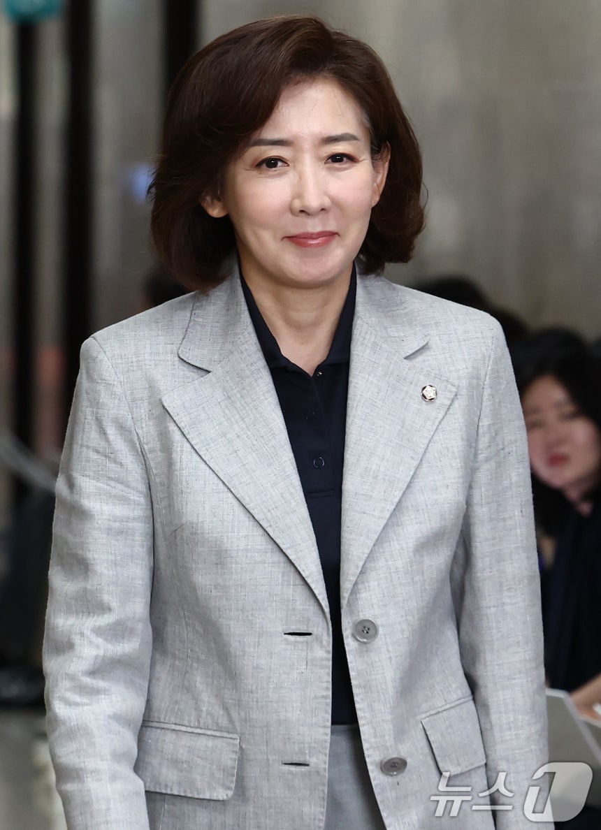 나경원 국민의힘 의원이 지난 6얼 18일 오전 서울 여의도 국회에서 열린 4선 이상 의원 간담회에 참석하고 있는 모습. 2025.6.18/뉴스1 ⓒ News1 김민지 기자