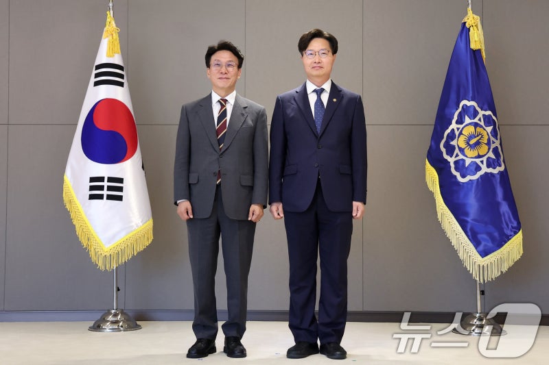 김민석 총리, <b>구혁채 과기부</b> 1<b>차관 임명</b>장 수여