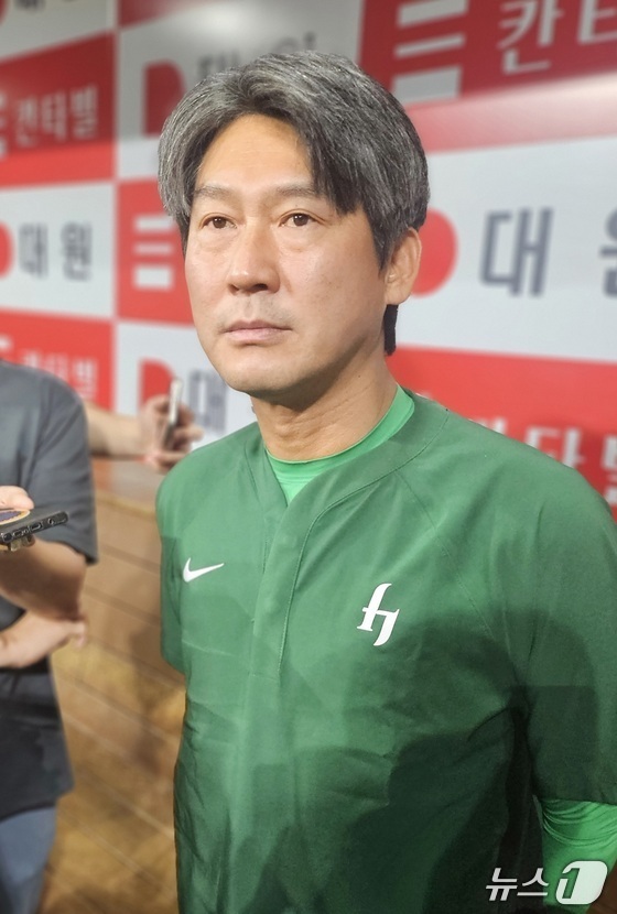 외인 7명에 314만달러…<b>키움</b>, 명분·실리 모두 놓치고 역대급 꼴찌로