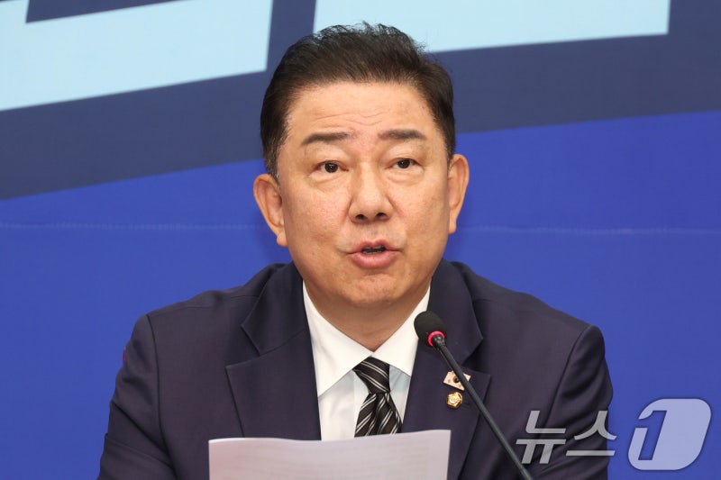 <b>김병기</b> "美<b>관세협상</b> 성공적 타결…국익중심 실용외교 옳았다"