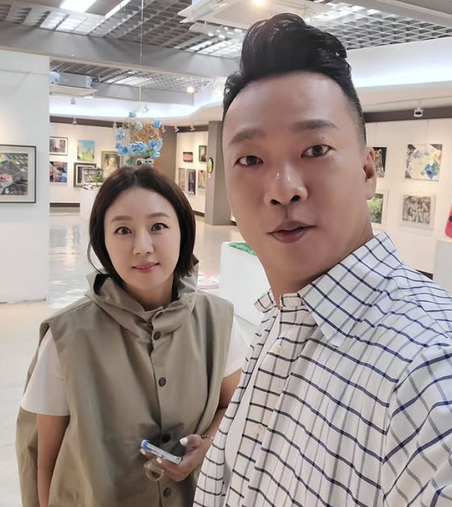 <b>김지혜</b>, <b>부친상</b> 비보…<b>박준형</b>, 장인상으로 라디오 불참