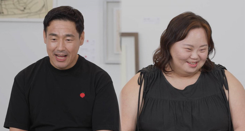 <b>정은혜</b><b>조영남</b>, 달달 모닝키스…에겐남·수컷녀 극과극 신혼생활 공개