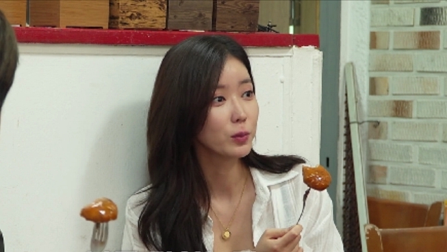 임수향 "<b>전현무</b>에게 <b>스튜어디스 소개팅</b> 주선해 준 적 있어"