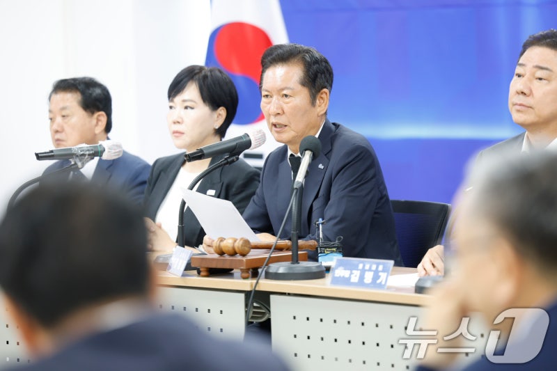 기강 잡은 <b>정청래</b> "호남 최고위 안 온 광주·전남 의원들 사유 보고하라...