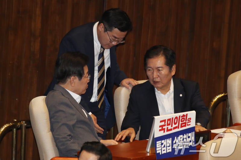 이재명 <b>대통령</b>, 오늘 <b>정청래</b> 대표와 <b>만찬</b> 회동