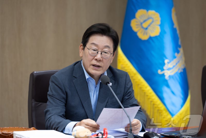 李<b>대통령</b> "<b>국가재정</b> 역할 해야…씨앗 한 됫박 빌려 한 가마 수확"