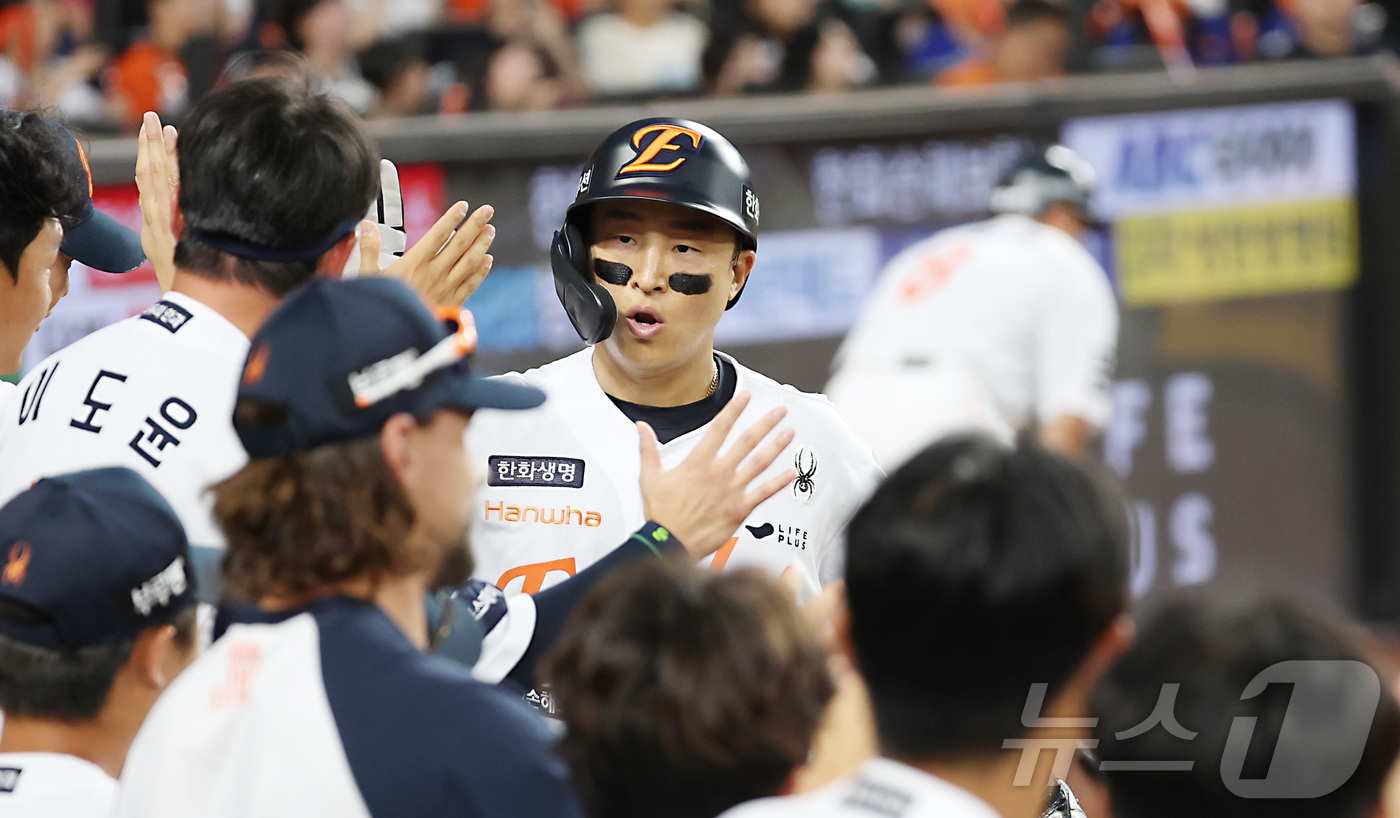 한화, <b>롯데</b> 6-0 제압하고 3연승…KIA는 삼성 9-1 대파(종합)