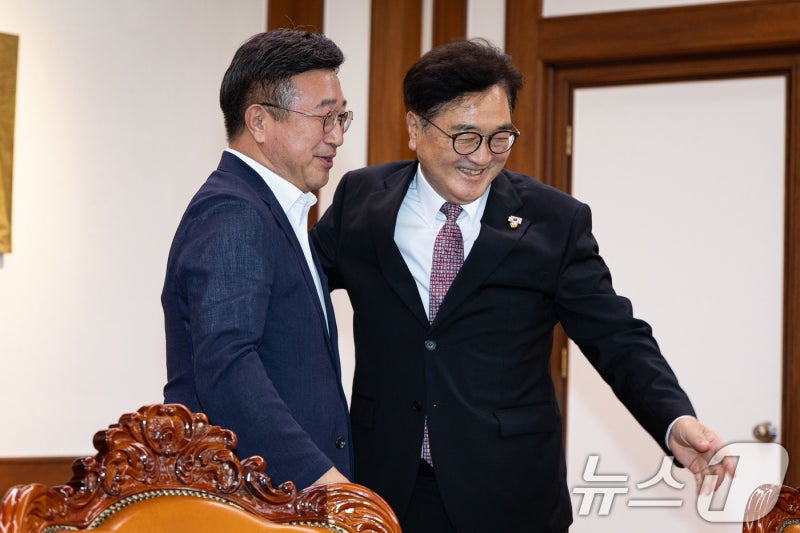 우의장, <b>윤호중</b> 장관 만나 "<b>이태원 참사</b> 다신 없게 입법 추진"