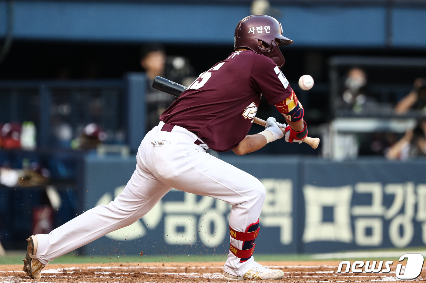 프로야구 <b>체크 스윙</b> 비디오 <b>판독</b>, 19일부터 본격 <b>시행</b>