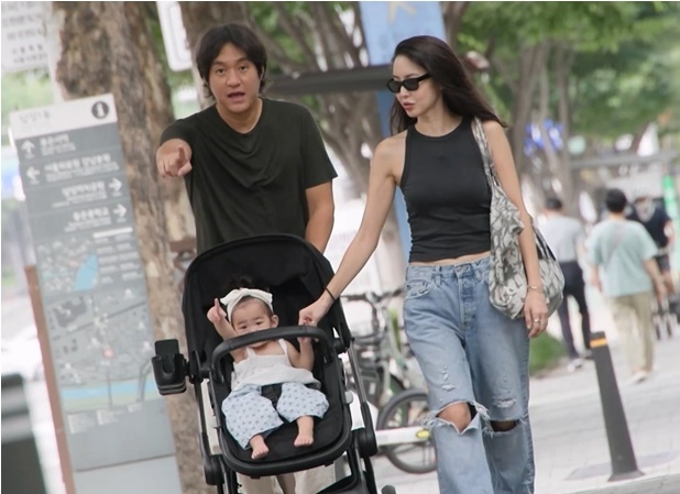 <b>김윤지</b> "<b>출산</b> 후 홈트로 16kg 감량, 임신 전보다 몸무게 덜 나가"
