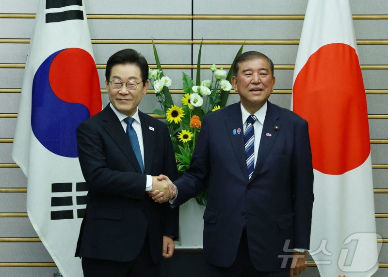17년 만에 '<b>이재명</b>·<b>이시바</b> 공동발표문'…<b>한일</b> '5대 <b>협력</b>' 손잡았다