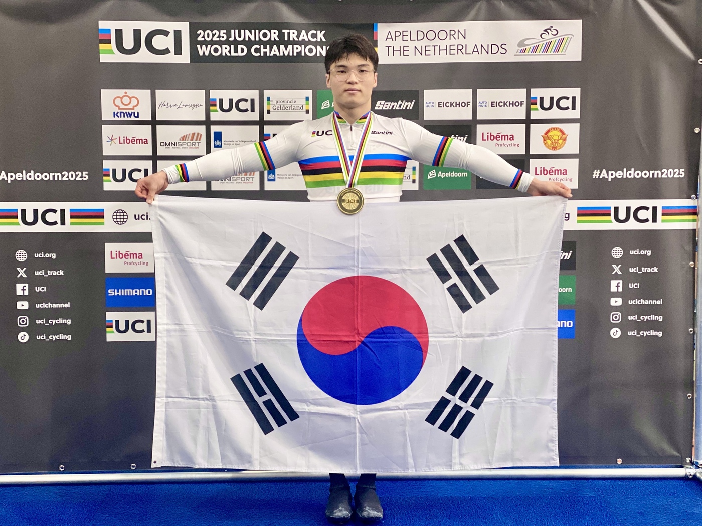 '사이클 기대주' <b>최태호</b>, 경륜 이어 개인 <b>스프린트</b>도 금메달