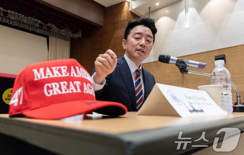 강훈식 "<b>트럼프</b>, 부정선거 믿지 않는다 확인…李대통령 <b>당선</b>도 <b>예상</b>"