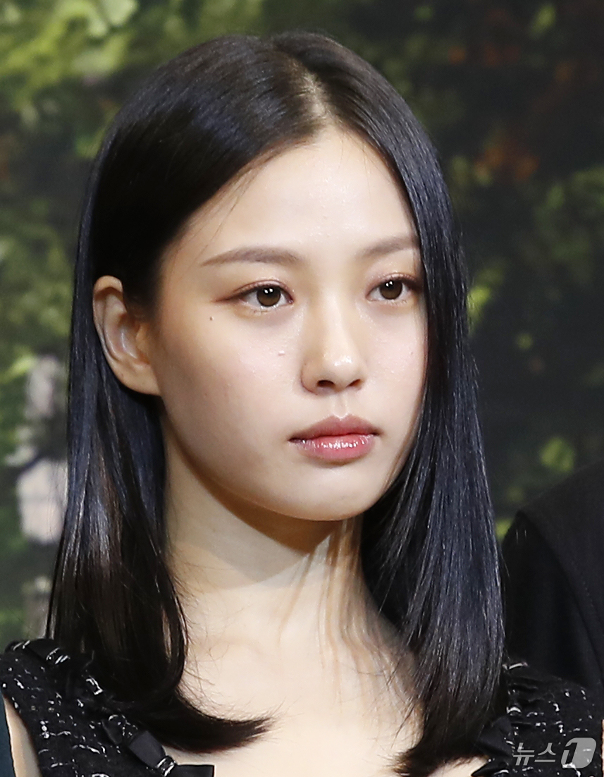 <b>고민시</b>, <b>학폭 의혹</b> 직접 부인…"누명 떠안을 이유 없고 진실 기필코 밝...