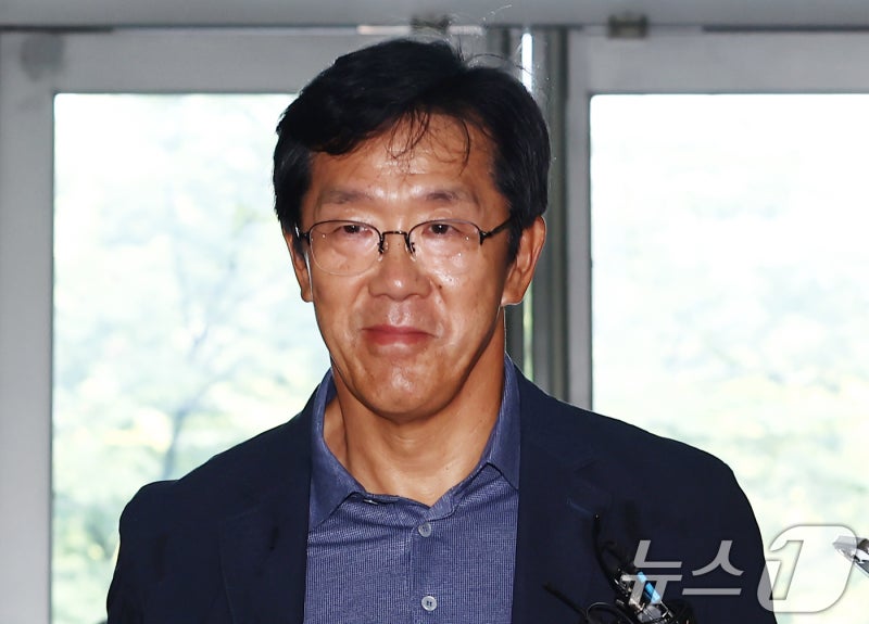 <b>해병특검</b>, <b>황유성</b> 前방첩사령관 참고인 <b>소환</b>조사 착수